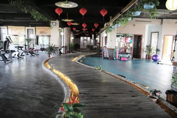 探秘武汉万宸酒店桑拿，享受舒适养生之旅(武汉万宸主题酒店)